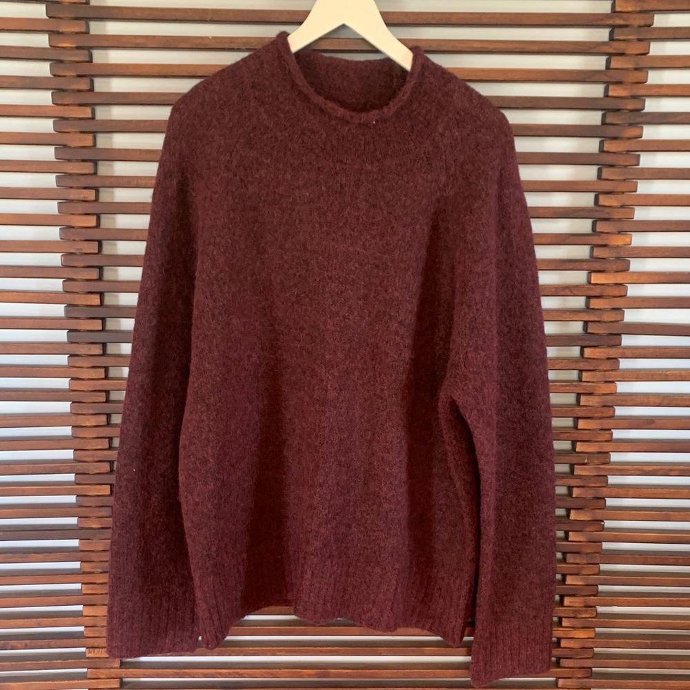 Banana Republic Maroon Crewneck Sweater